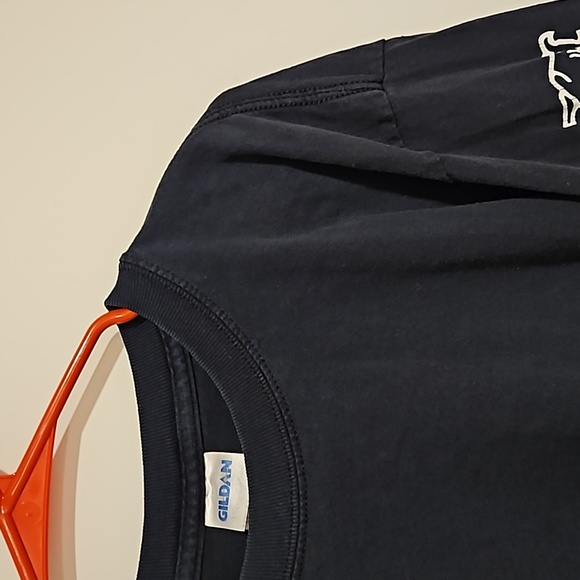 Merrill Lynch logo on arm navy blue long sleeve graphic tee Lg. Read for cond. - Picture 9 of 9